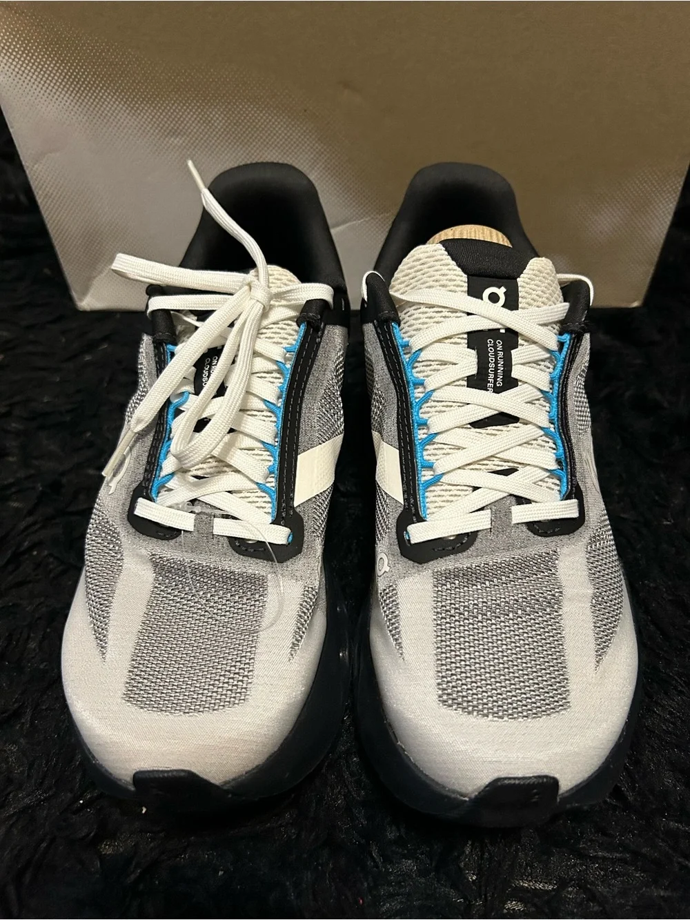 ON CLOUDSURFER Next athletic training running lace up shoes sneakers sz 9 new